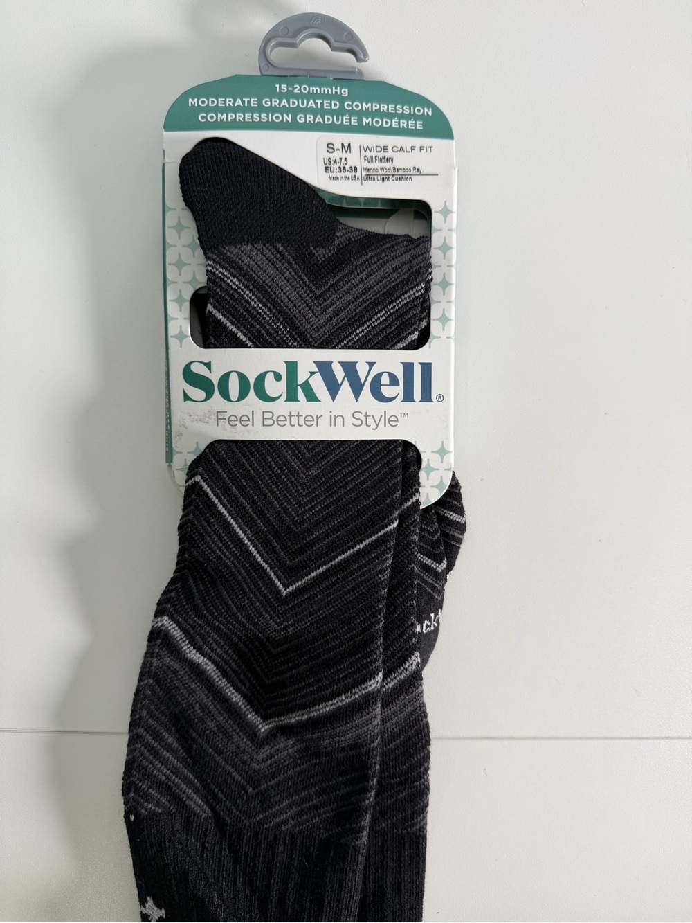 NEW Sockwell 15-20 mmHg Wide Calf Compression Socks Women S/M Black Gray Chevron